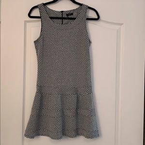 Great sleeveless dress